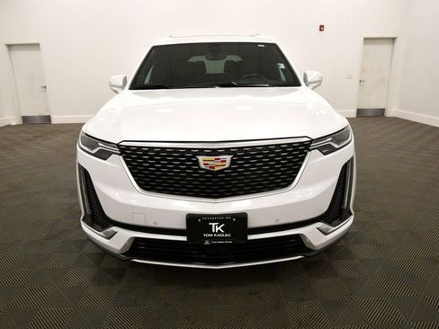 Used 2024 Cadillac XT6 Premium Luxury w/ Technology Package AWD/4WD image 11