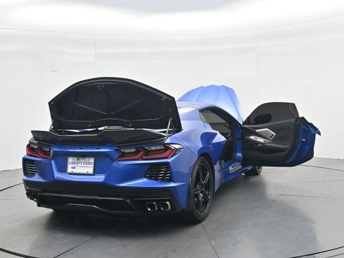 Used 2022 Chevrolet Corvette Stingray Premium Conv w/ Z51 Performance Package RWD image 42