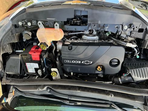 Used 2021 Chevrolet Spark LT image 30