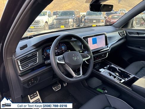 Used 2024 Volkswagen Atlas Cross Sport SEL Premium R-Line image 21