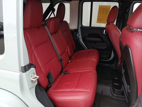 Used 2024 Jeep Wrangler Unlimited Rubicon 392 image 30