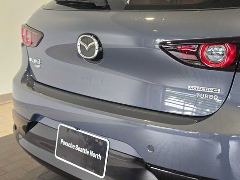Used 2021 MAZDA MAZDA3 Hatchback w/Premium Plus Pkg AWD/4WD image 14