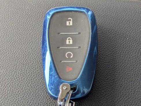 Used 2024 Chevrolet TrailBlazer LT w/ Driver Confidence Package FWD image 32