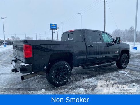 Used 2019 Chevrolet Silverado 2500 LTZ w/ Duramax Plus Package image 7