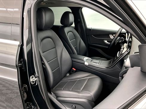 Certified 2022 Mercedes-Benz GLC 300 image 6