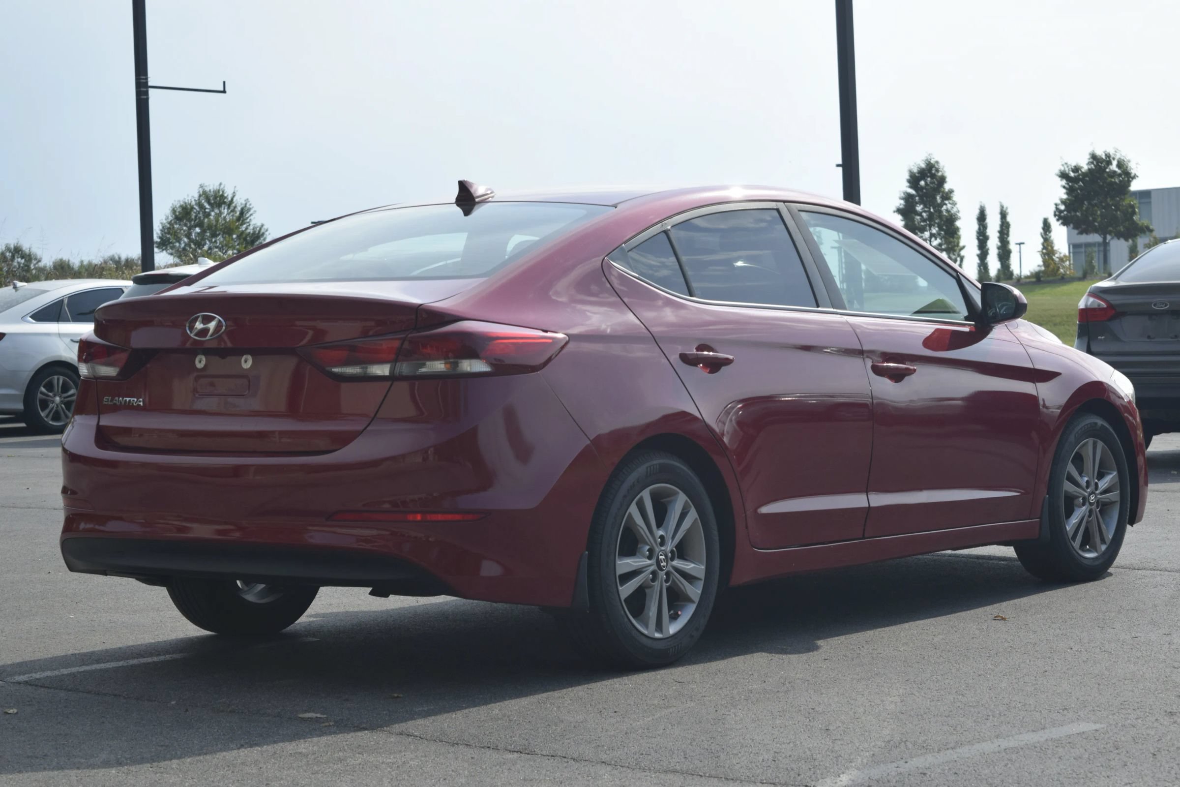 Used 2017 Hyundai Elantra Value Edition FWD image 4