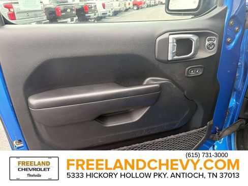 Used 2020 Jeep Gladiator Rubicon image 25