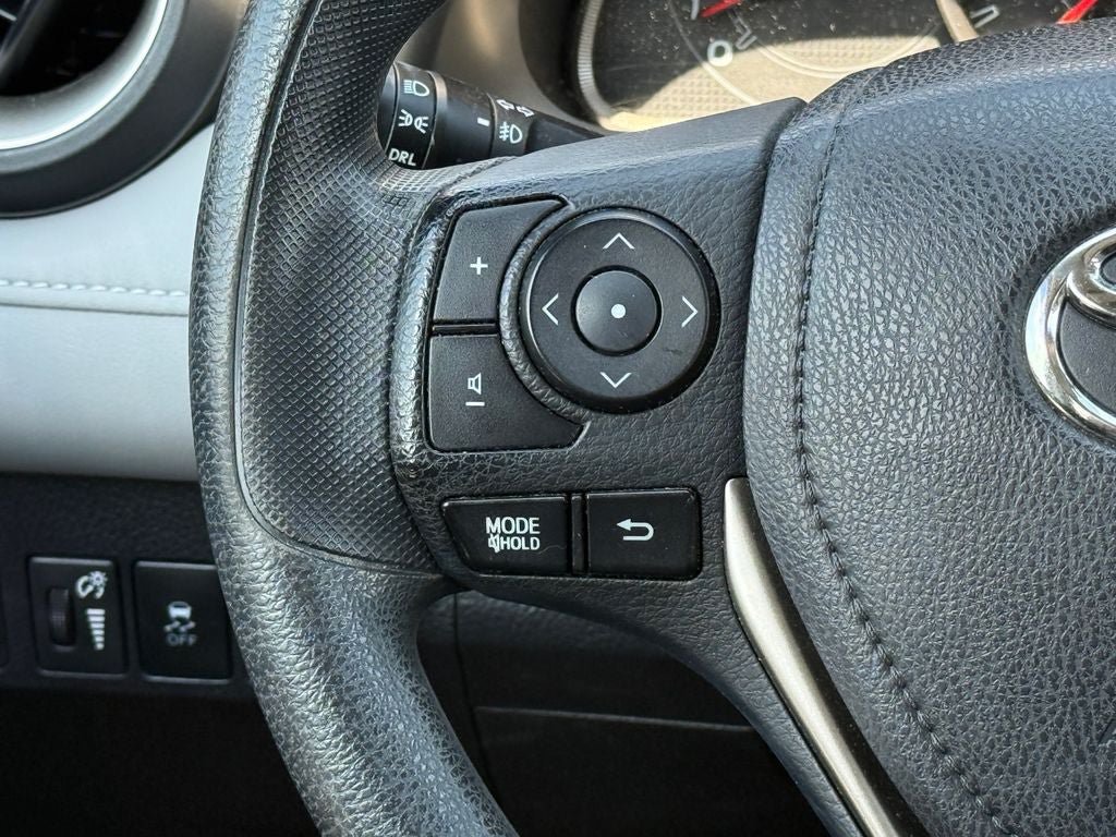 Used 2015 Toyota RAV4 XLE FWD image 20