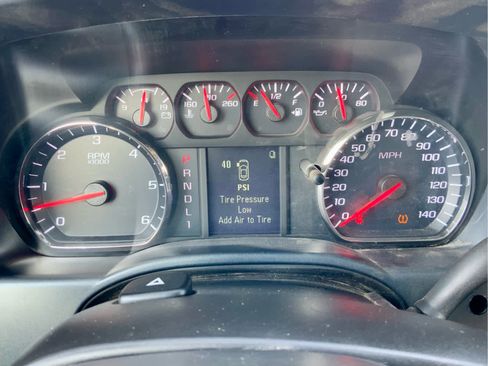 Used 2018 Chevrolet Silverado 2500 W/T image 36