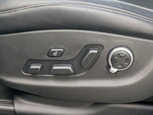 Used 2025 Genesis GV80 3.5T Advanced AWD/4WD image 21