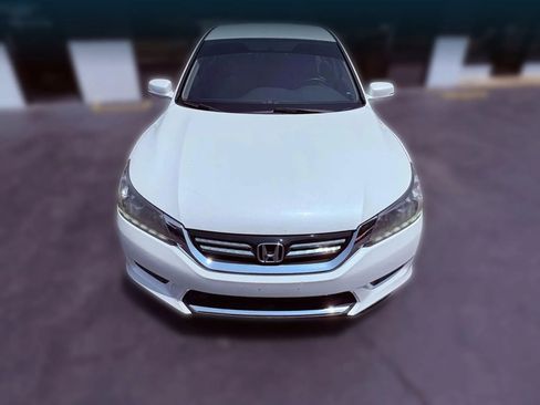 Used 2014 Honda Accord Hybrid Sedan image 9