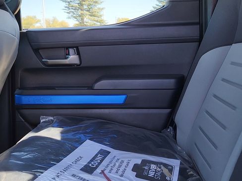 New 2025 Toyota Tacoma TRD Off-Road image 16