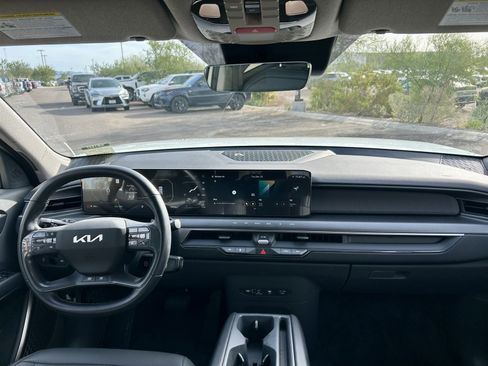 Used 2024 Kia EV9 Wind image 16
