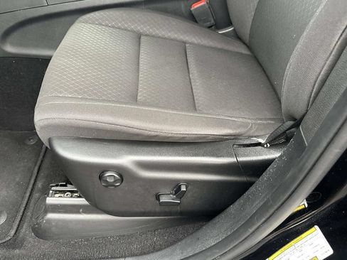 Used 2020 Jeep Grand Cherokee Laredo AWD/4WD image 19