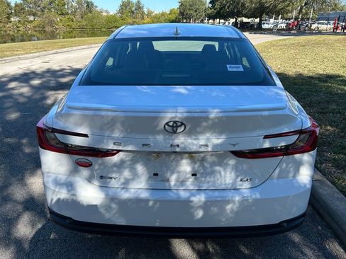 Used 2025 Toyota Camry LE image 4