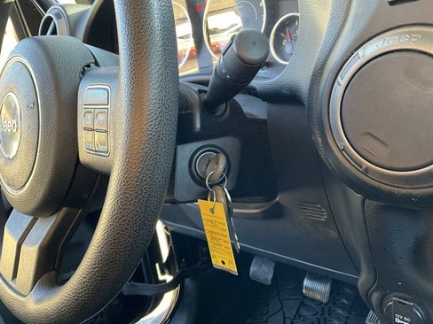 Used 2012 Jeep Wrangler Sport AWD/4WD image 20