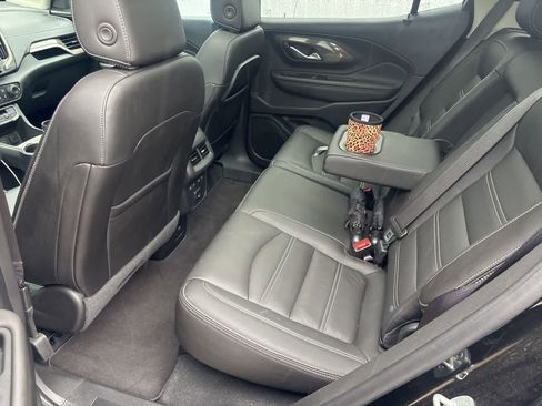 Used 2023 GMC Terrain Denali w/ Black Diamond Edition AWD/4WD image 9