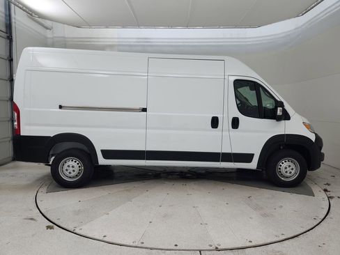 New 2026 RAM ProMaster 2500 image 9