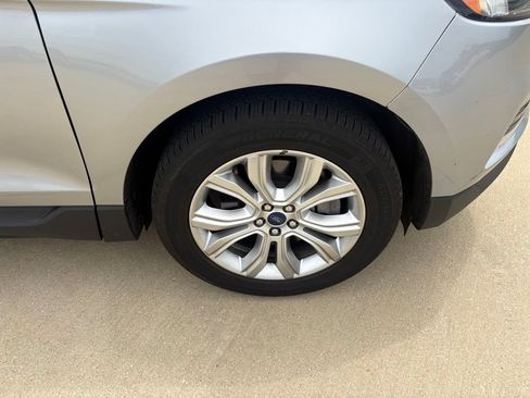 Used 2022 Ford Edge Titanium AWD/4WD image 30