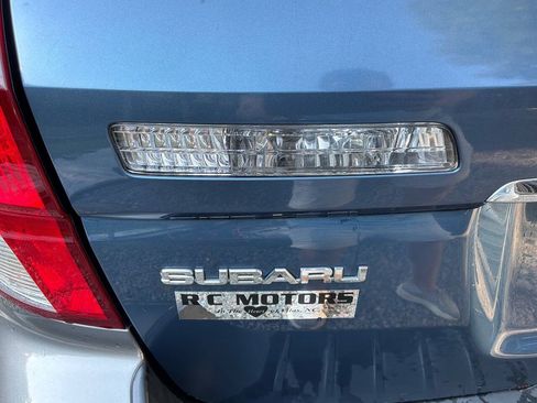 Used 2009 Subaru Outback 3.0R Limited AWD/4WD image 12