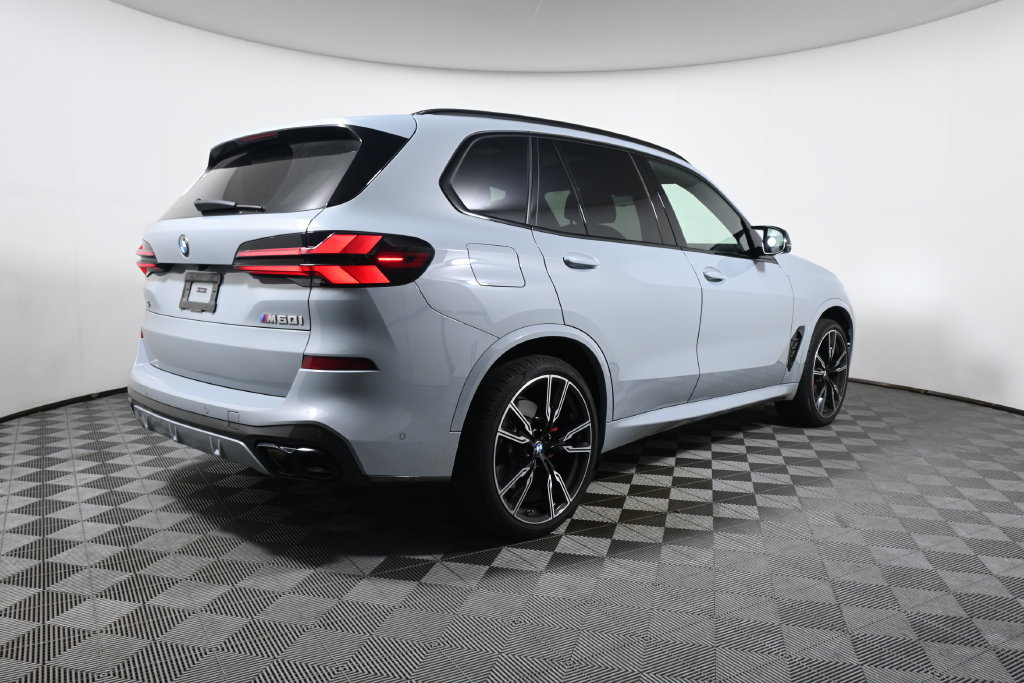 Certified 2025 BMW X5 M60i AWD/4WD image 7