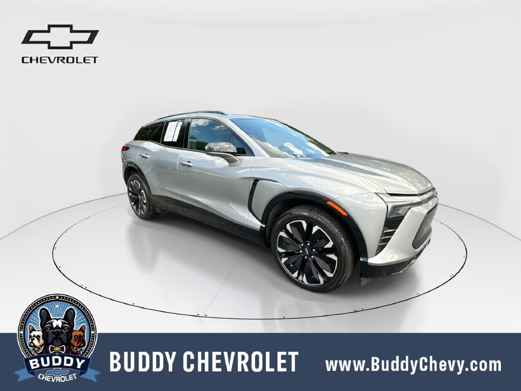 Used 2025 Chevrolet Blazer EV RS AWD/4WD image 2