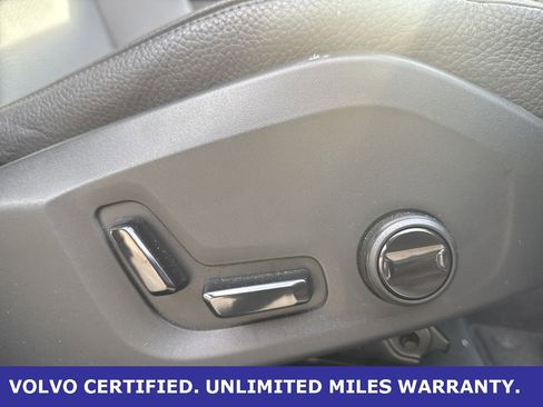 Certified 2025 Volvo XC60 B5 Plus image 11
