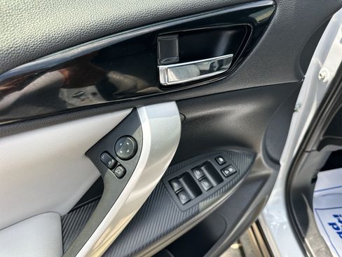Used 2025 Mitsubishi Eclipse Cross SEL AWD/4WD image 9