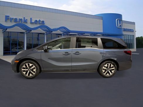 New 2026 Honda Odyssey EX-L image 2