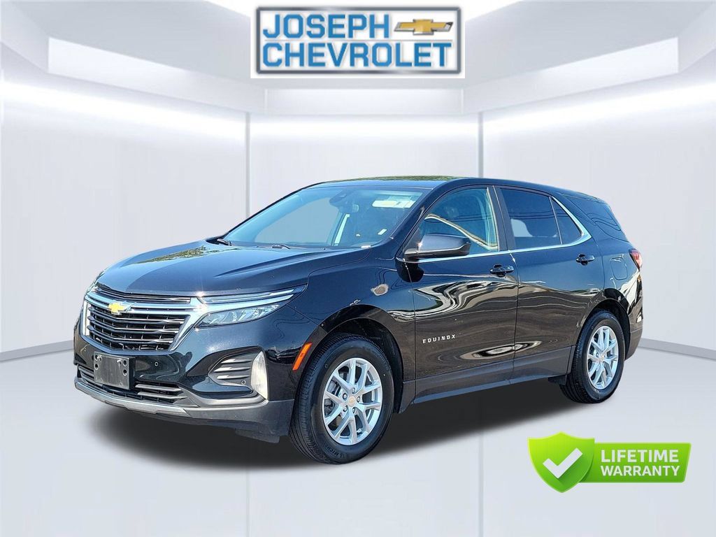 Used 2024 Chevrolet Equinox LT FWD image 2