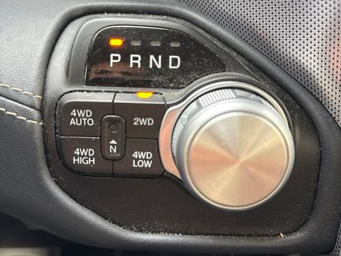 Used 2019 RAM 1500 Limited AWD/4WD image 13