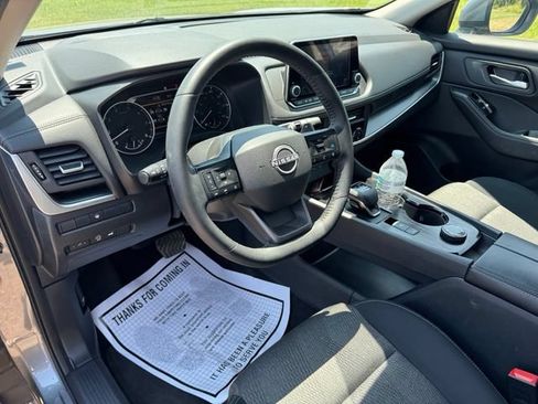 Used 2026 Nissan Rogue SV AWD/4WD image 13