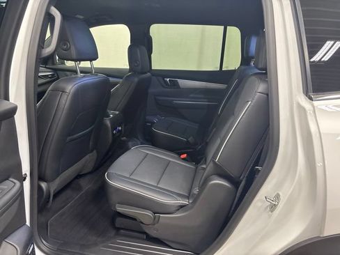 Used 2026 Buick Enclave Preferred FWD image 16