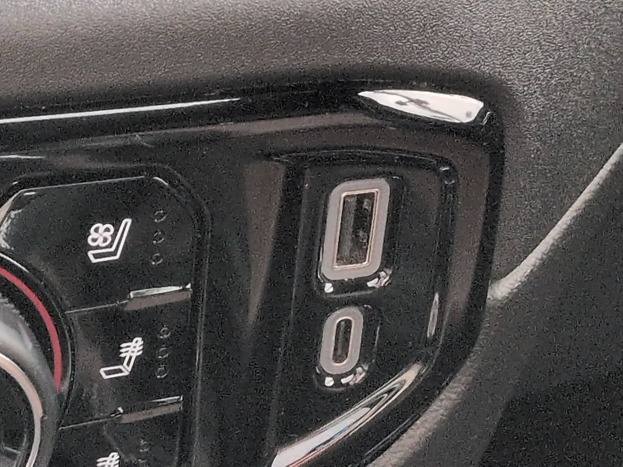 Used 2024 Chevrolet Silverado 3500 High Country w/ High Country Premium Package AWD/4WD image 22