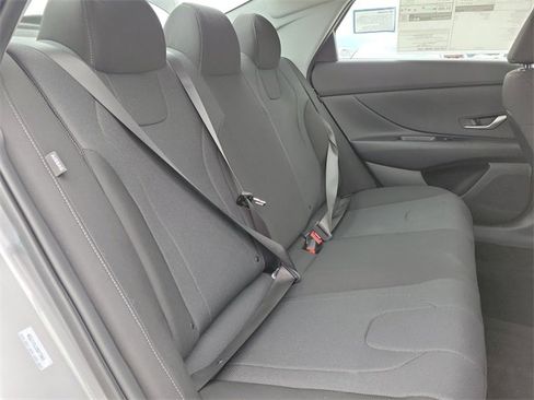New 2026 Hyundai Elantra SE image 18