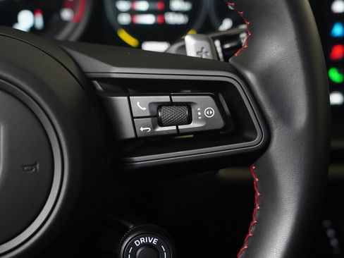 Used 2022 Porsche 911 GT3 RWD image 18