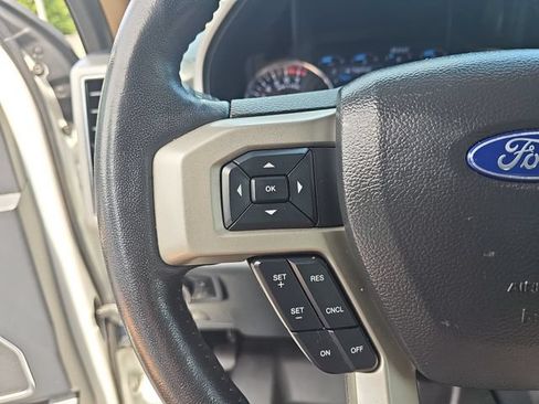 Used 2022 Ford F250 Lariat w/ Tremor Off-Road Package AWD/4WD image 17
