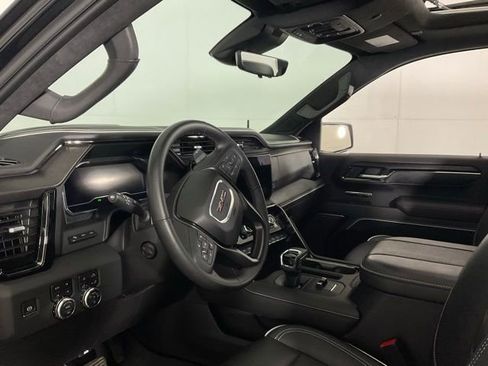 Used 2024 GMC Sierra 1500 AT4X AWD/4WD image 22