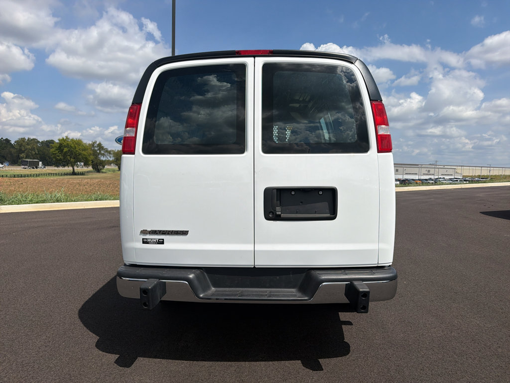 Used 2025 Chevrolet Express 2500 w/ Driver Convenience Package RWD image 6