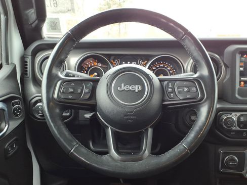 Certified 2022 Jeep Gladiator Sport image 16