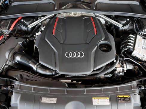 Certified 2025 Audi S5 Premium Plus w/ Premium Plus Package image 3