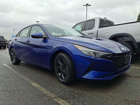 Used 2021 Hyundai Elantra SEL w/ Preferred Accessory Package image 1