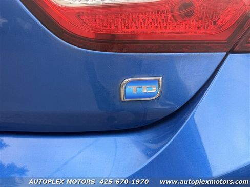 Used 2018 Chevrolet Cruze LT FWD image 20