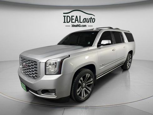 Used 2019 GMC Yukon XL Denali w/ Denali Ultimate Package image 21