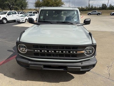 Certified 2022 Ford Bronco Base image 8