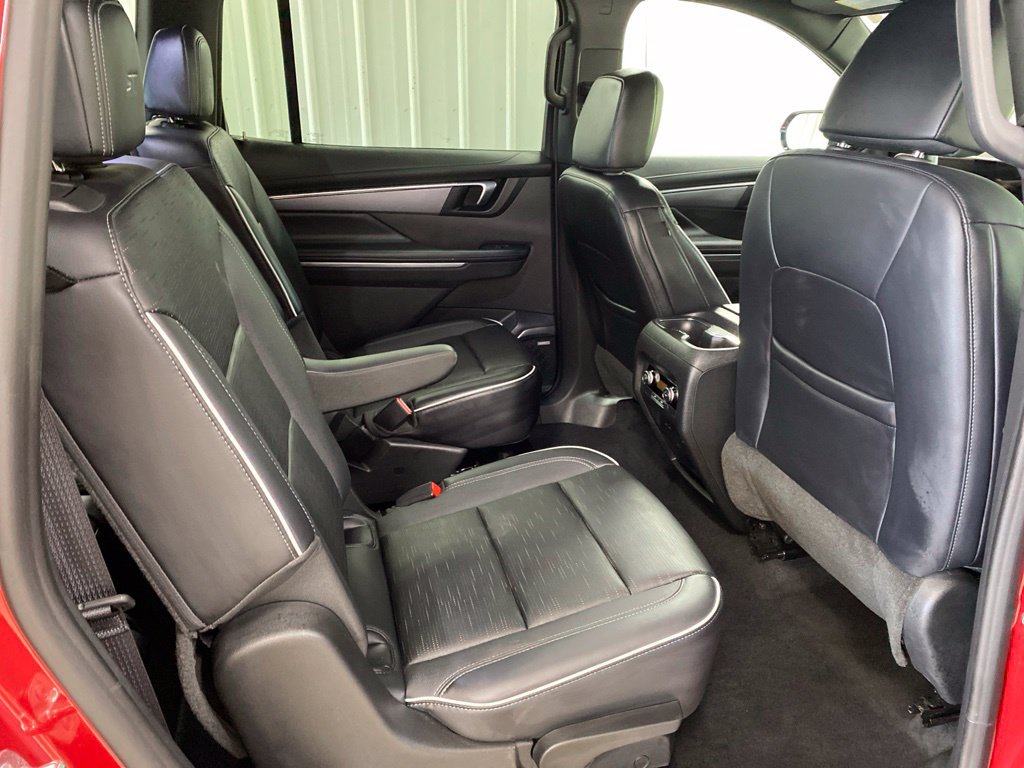 Used 2026 Buick Enclave Sport Touring AWD/4WD image 12