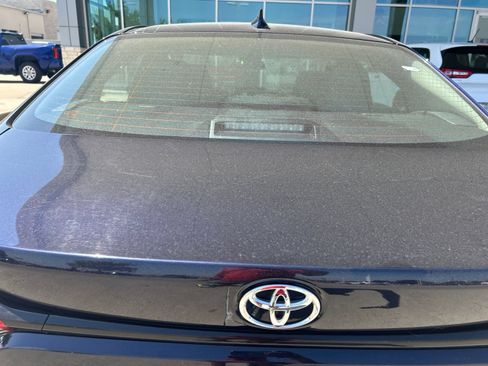 Used 2025 Toyota Corolla LE FWD image 11