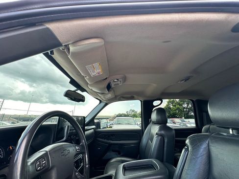 Used 2004 Chevrolet Silverado 2500 LT w/ Skid Plate Package AWD/4WD image 30