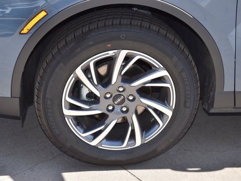 New 2026 Lincoln Corsair Premiere image 37