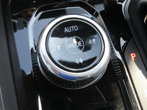 New 2026 GMC Canyon AT4 image 18